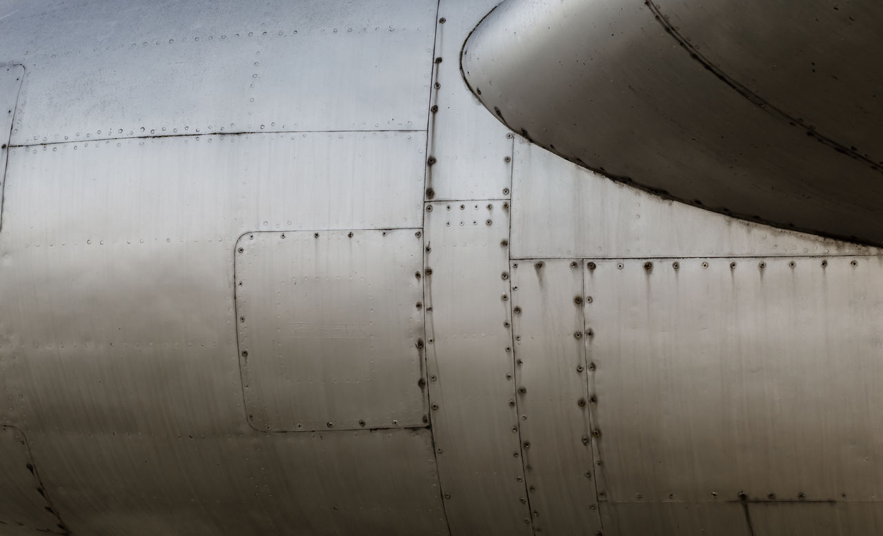 Full frame shot of rusty metallic wall