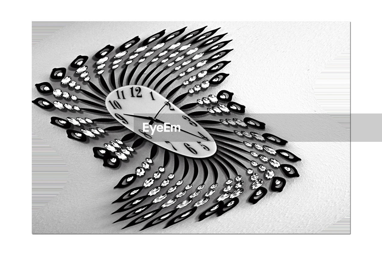 no people, fashion accessory, white background, spiral, black and white, sketch, drawing, pattern