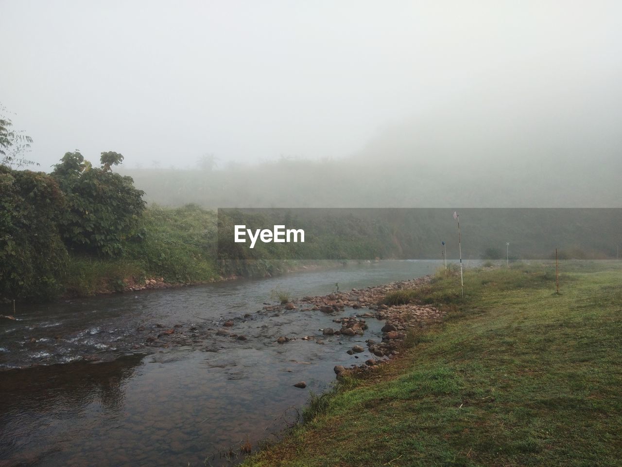 SCENIC VIEW OF LANDSCAPE DURING FOGGY WEATHER