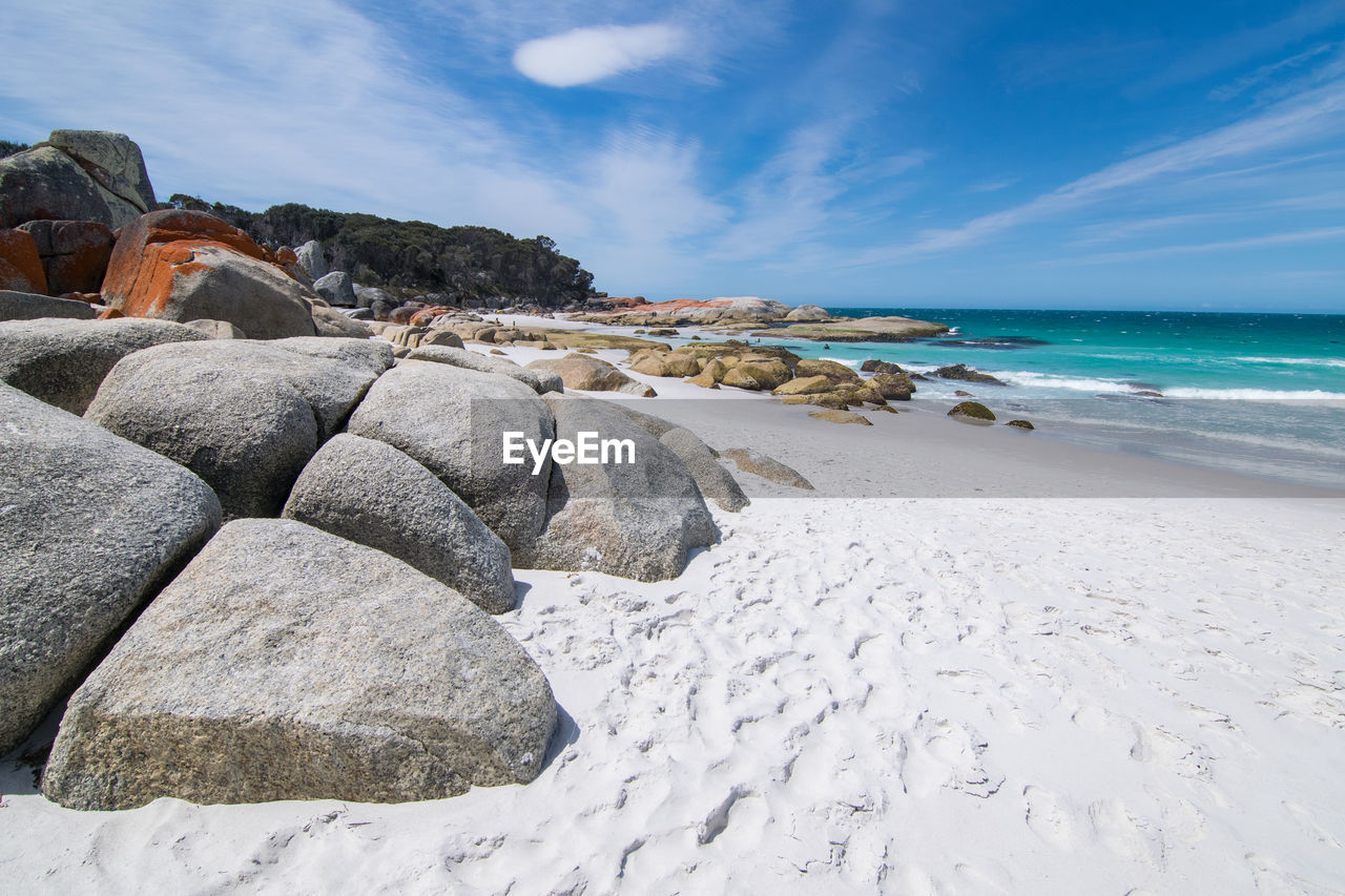 Rock formations at the bay of fires in tasmania