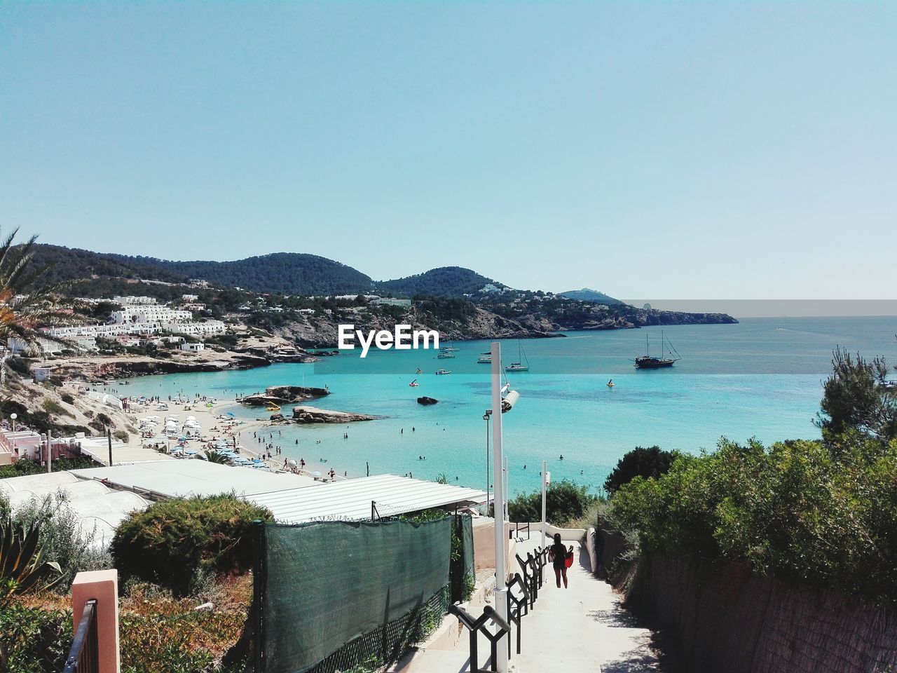 VIEW OF CALM SEA AGAINST CLEAR SKY