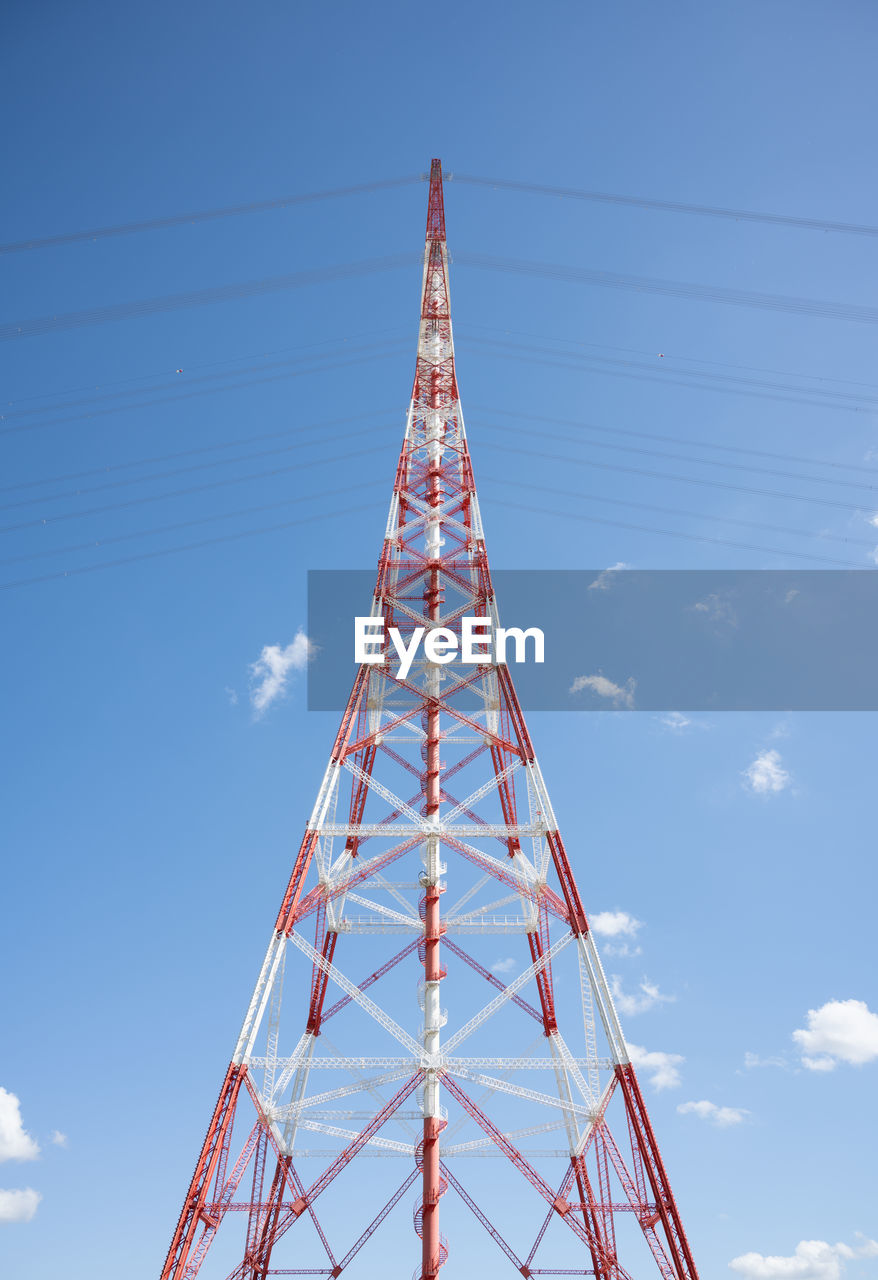 LOW ANGLE VIEW OF TOWER AGAINST SKY