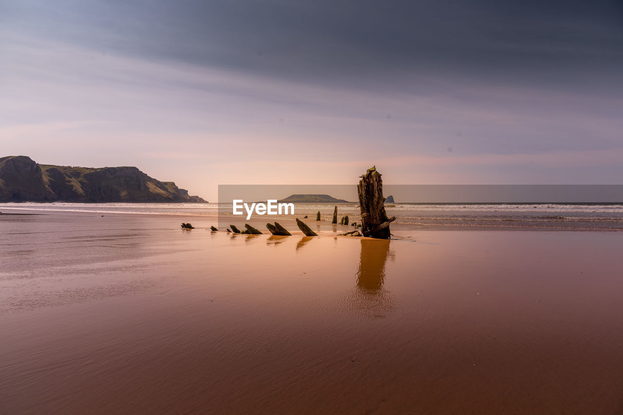 Helvetia shipwreck, rhossili, gower