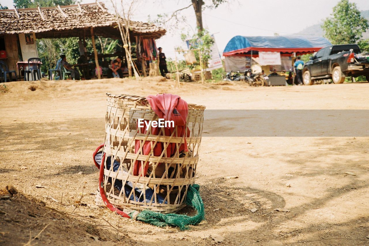 WICKER BASKET ON BEACH