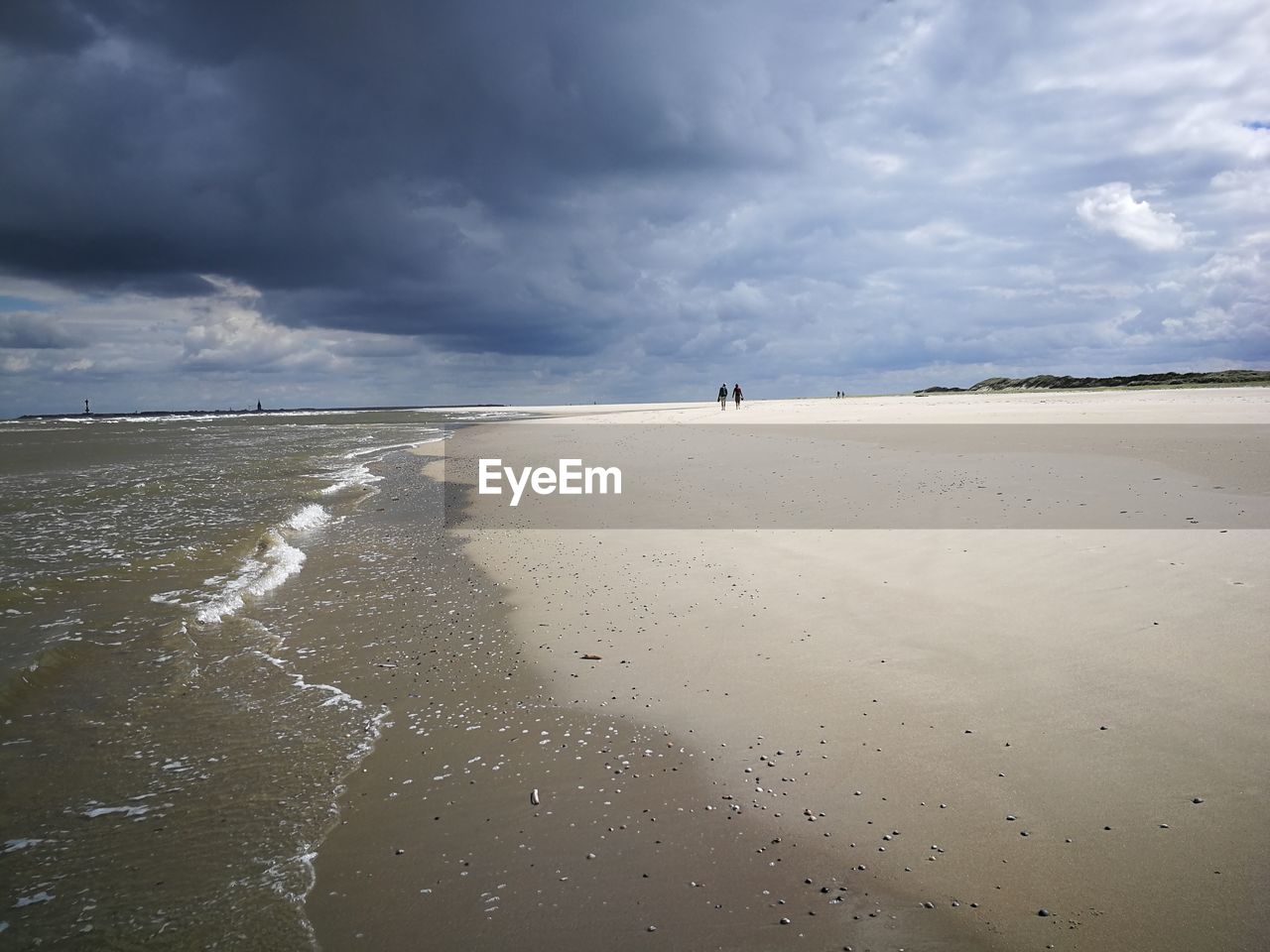 VIEW OF BEACH AGAINST SKY