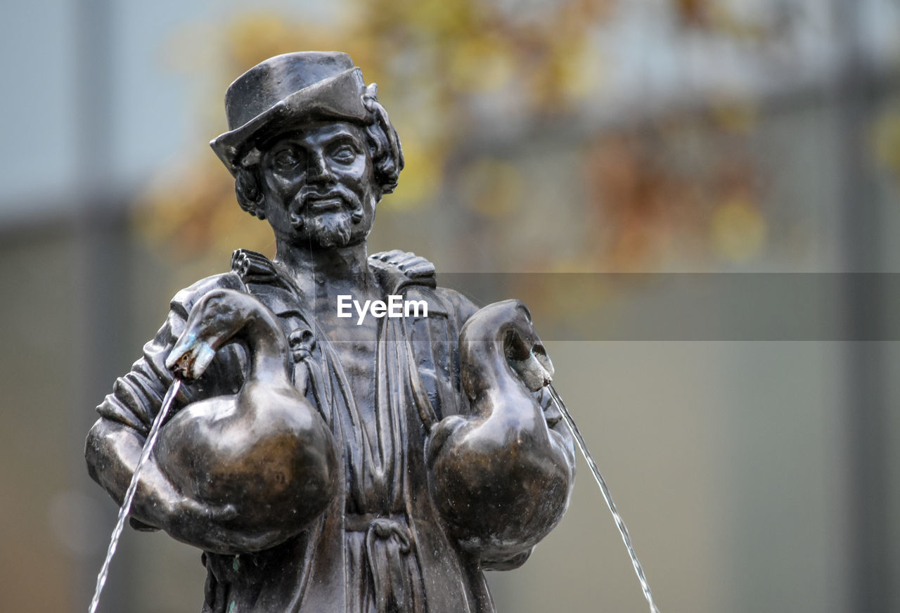 Gänsemännchenbrunnen weimar , gosse man fountain. 