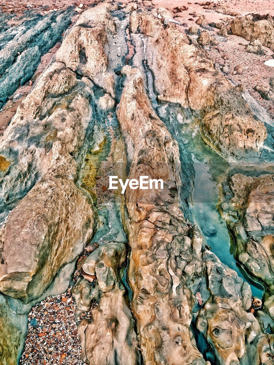 FULL FRAME SHOT OF ROCK FORMATION