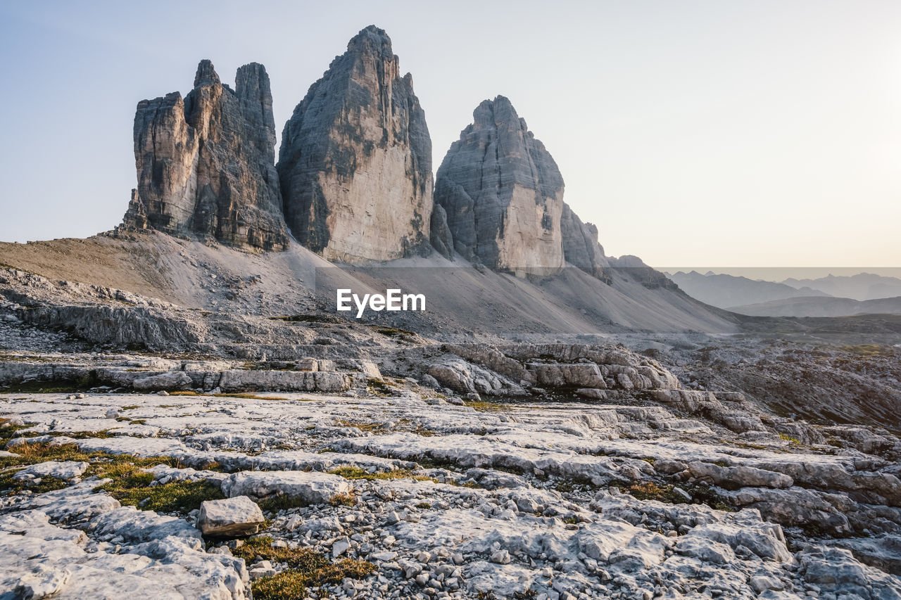 SCENIC VIEW OF ROCK FORMATION AGAINST SKY