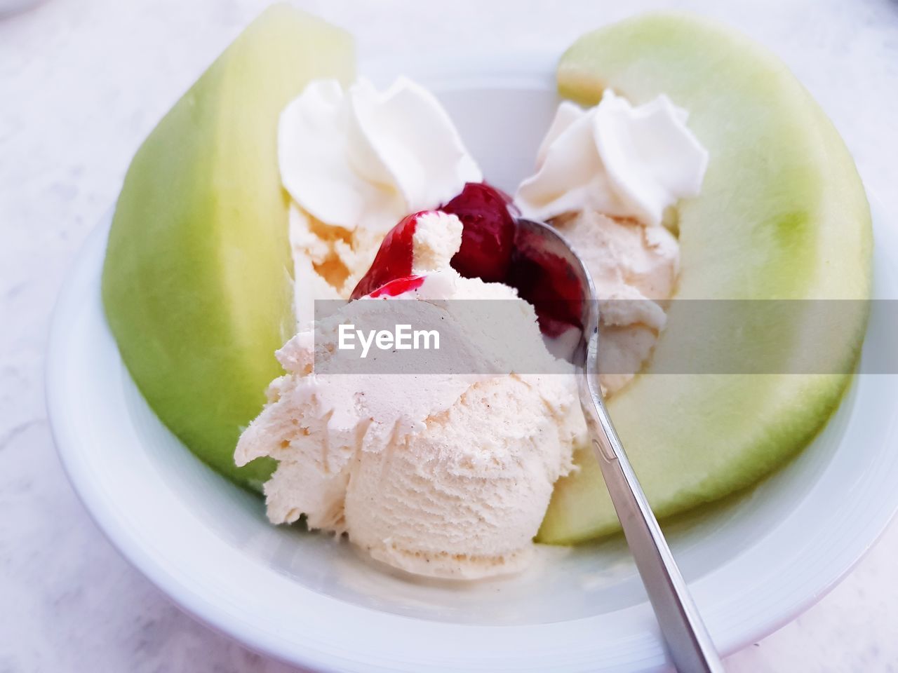 CLOSE-UP OF DESSERT ON PLATE