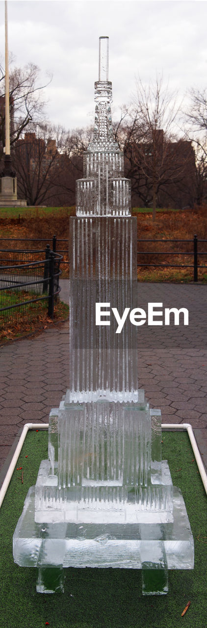 WATER FOUNTAIN AGAINST BUILDING