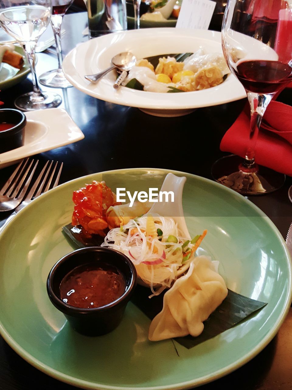 HIGH ANGLE VIEW OF FOOD SERVED ON TABLE