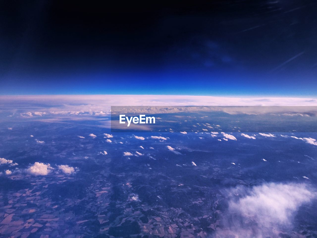 AERIAL VIEW OF LANDSCAPE AGAINST SKY