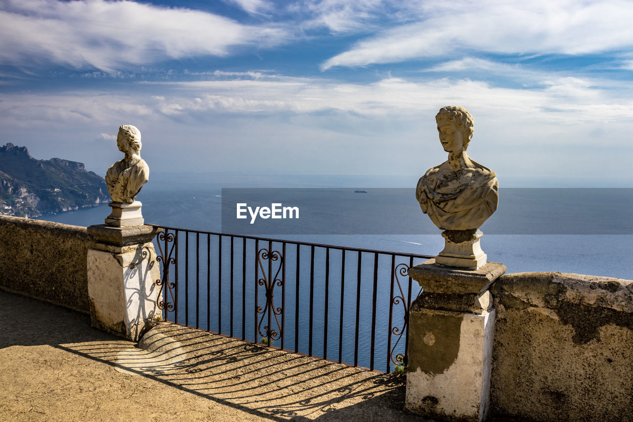 STATUE AGAINST SEA