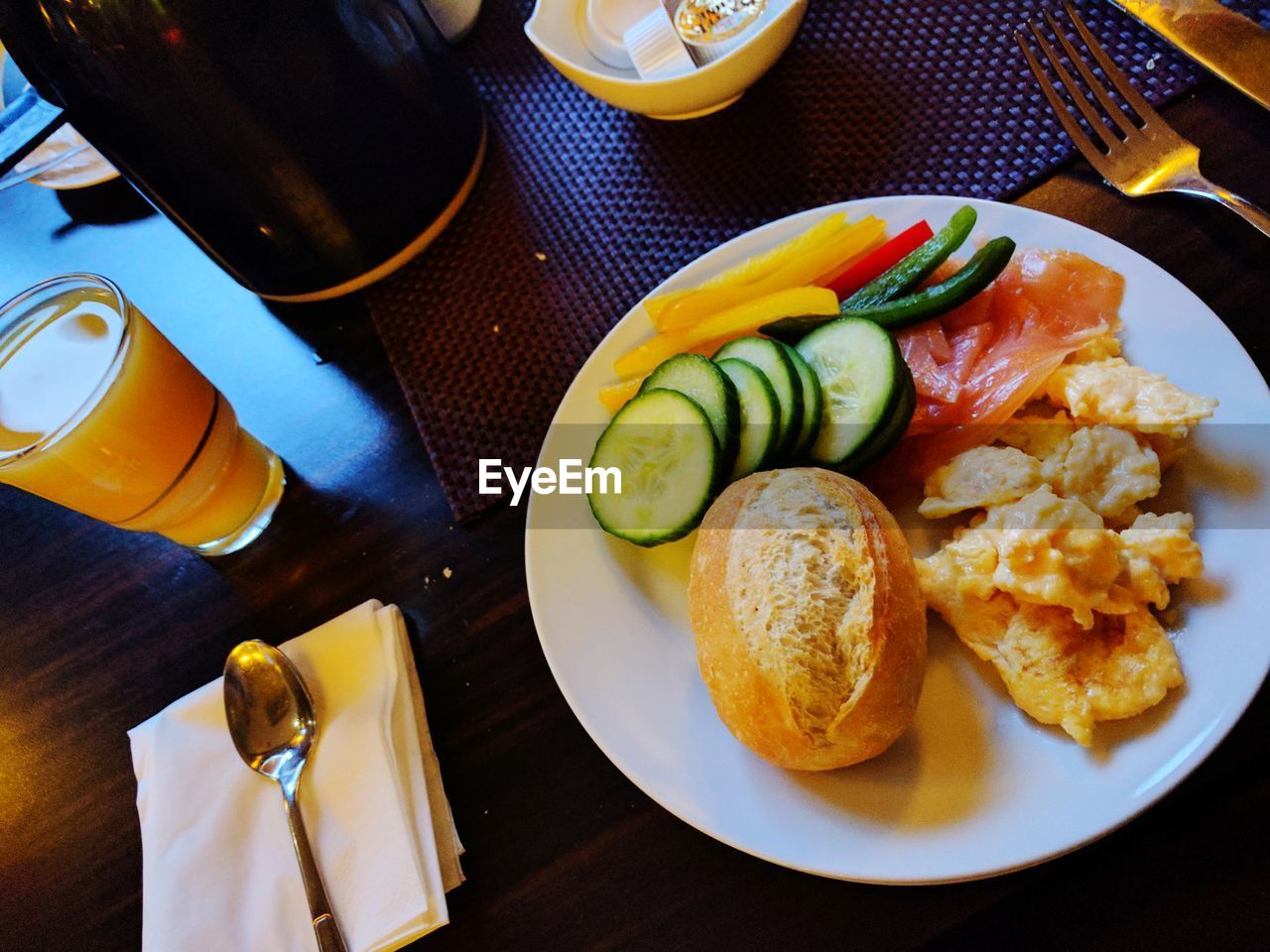 CLOSE-UP OF FOOD SERVED ON PLATE