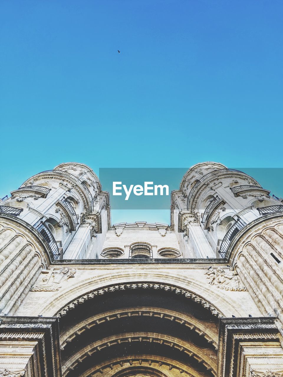 LOW ANGLE VIEW OF TEMPLE AGAINST CLEAR SKY