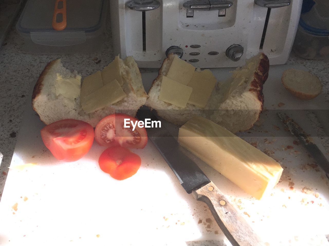 CLOSE-UP OF FOOD ON TABLE