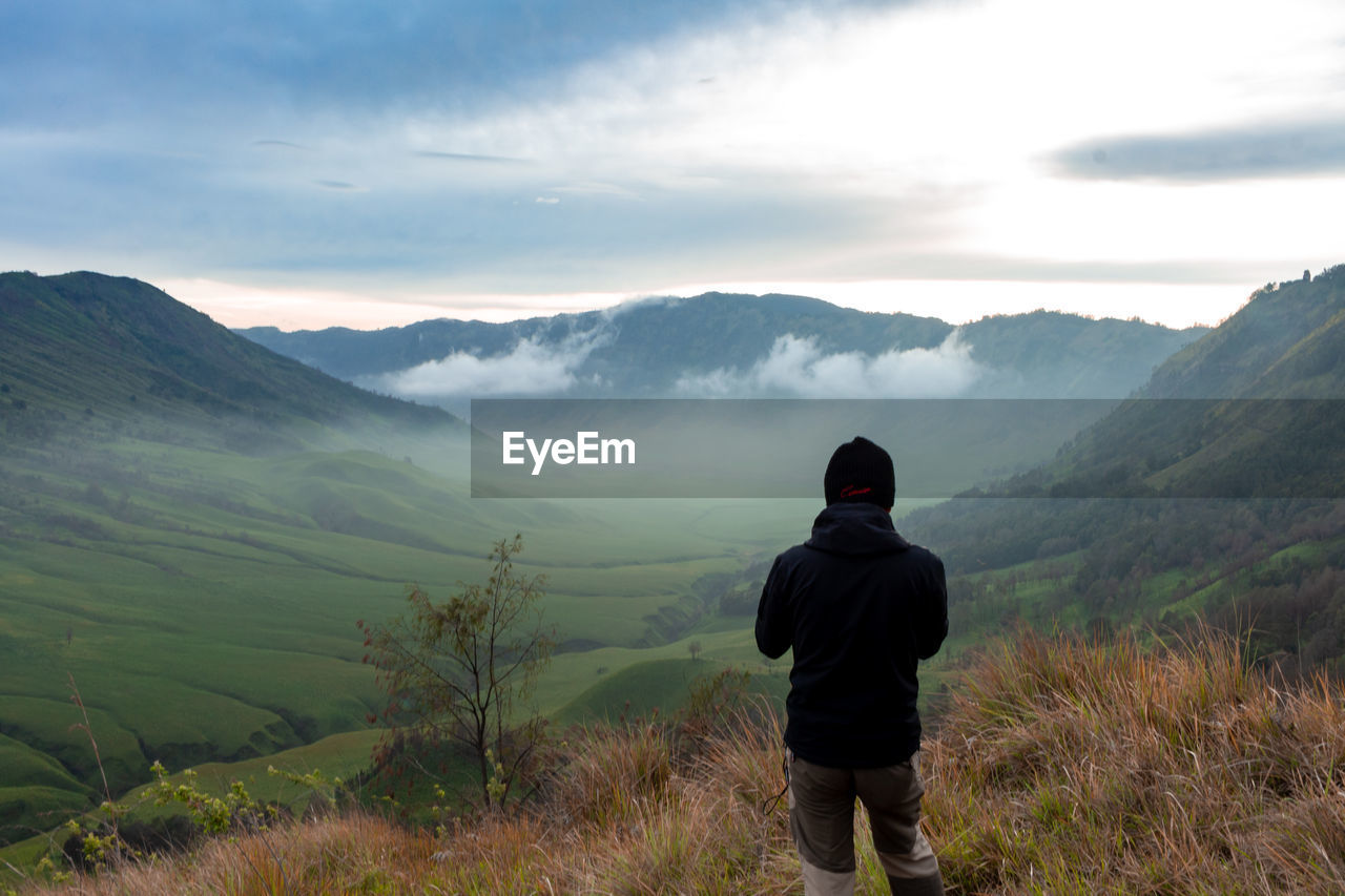 Photographer in jemplang bromo