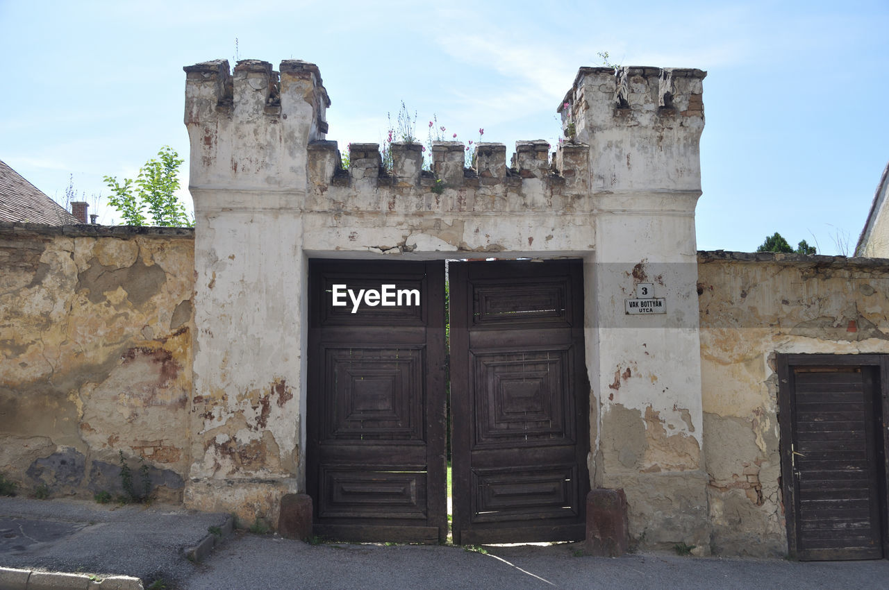 EXTERIOR OF OLD BUILDING