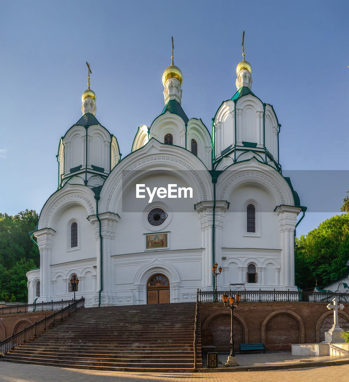 Assumption cathedral on the territory of the svyatogorsk lavra in ukraine, on a sunny summer morning