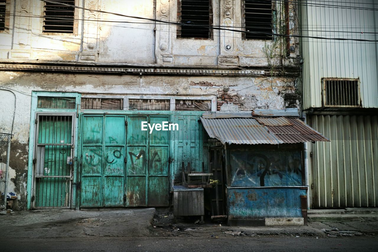 ABANDONED BUILDING WITH WINDOWS