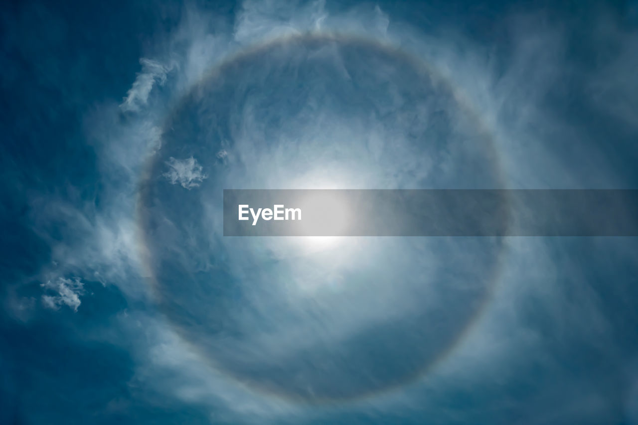 LOW ANGLE VIEW OF BRIGHT SUN