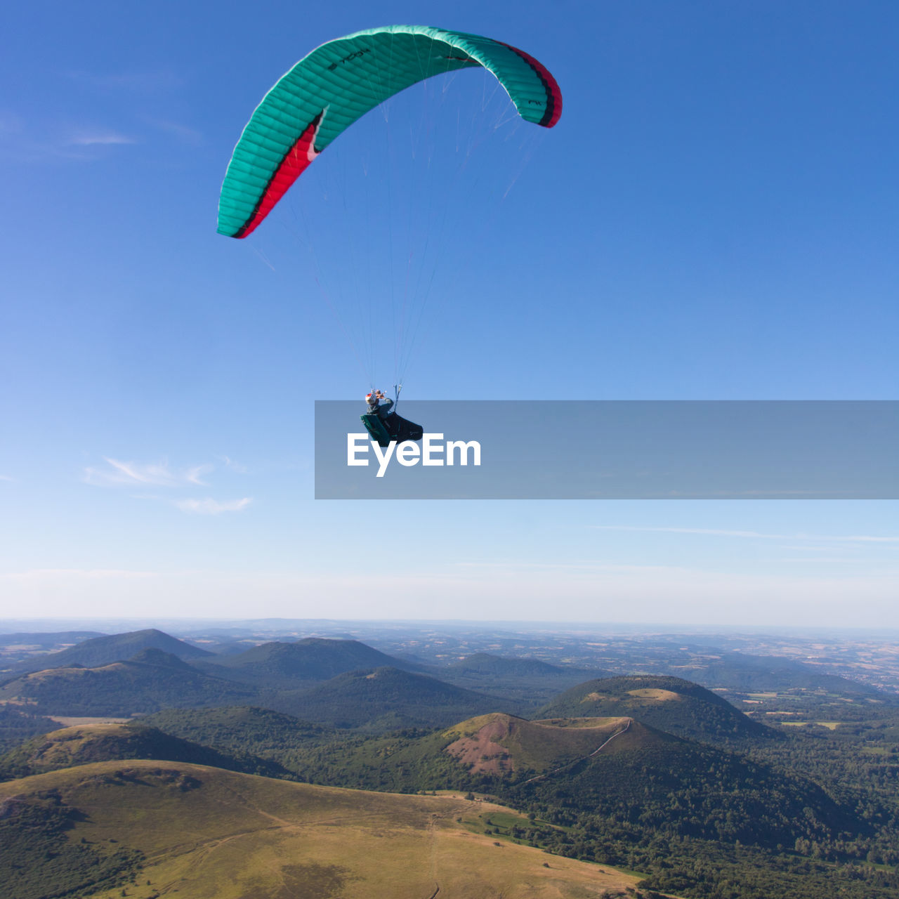 Paragliding from the summit of puy de dôme in auvergne