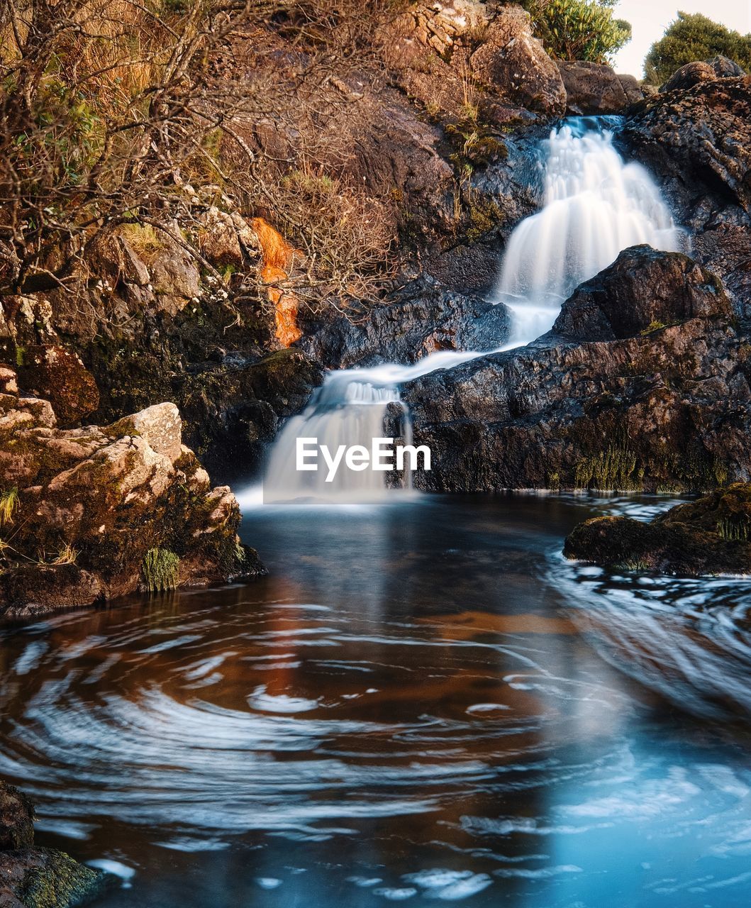 Beautiful nature scenery of small waterfall on river erriff at aesleagh, county mayo, ireland 