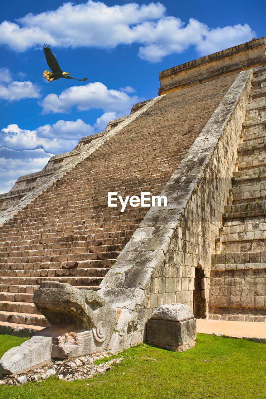 Traces of the mayan civilization's dream