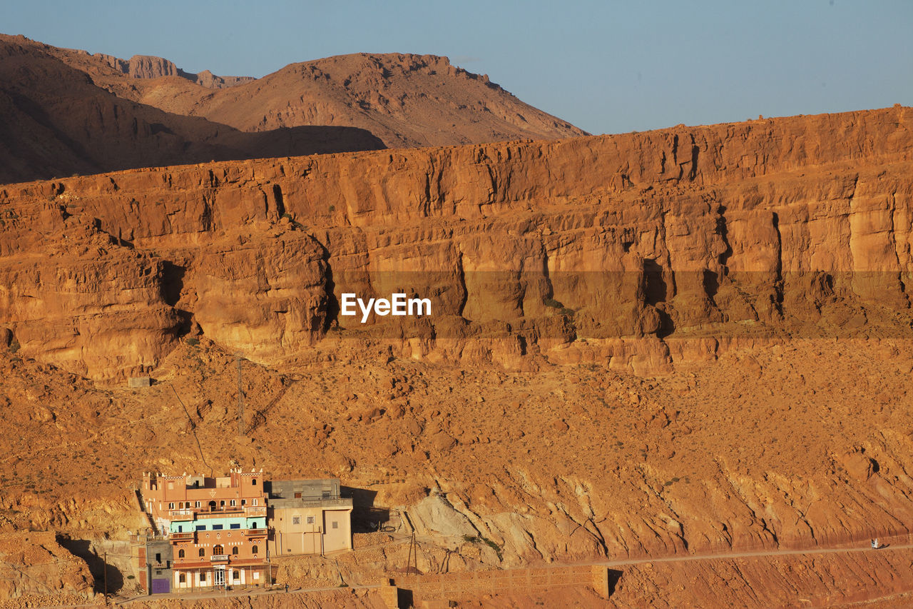 VIEW OF ROCK FORMATIONS IN SUNLIGHT