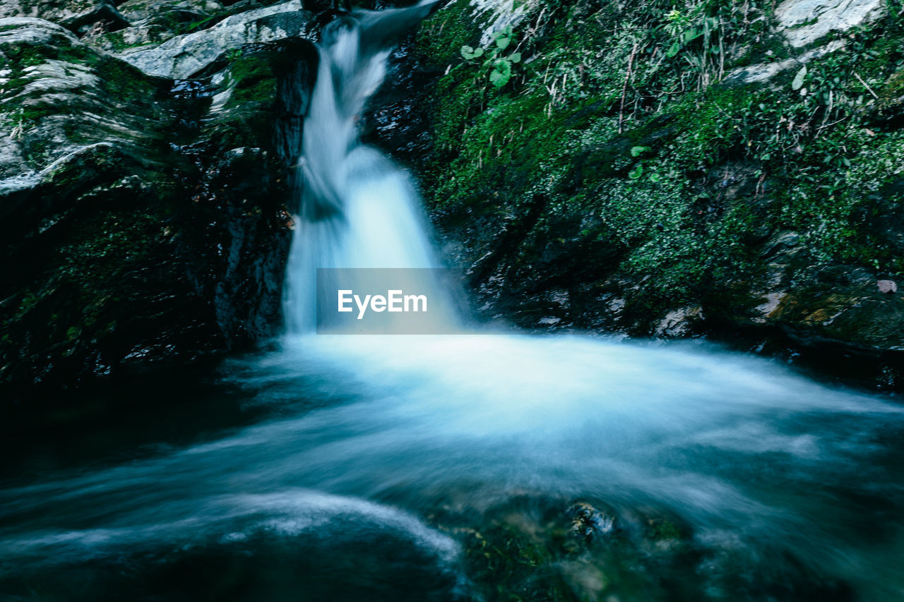 Waterfall from cliff