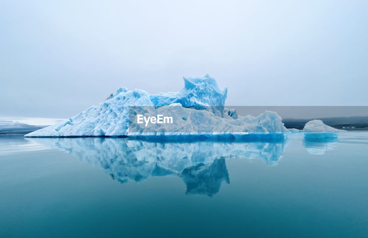 Glacier lagoon, iceland