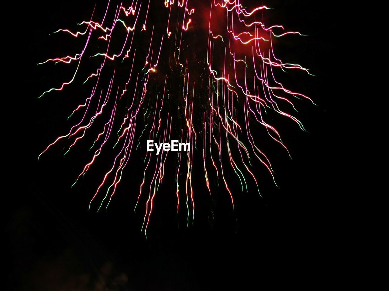 CLOSE-UP OF FIREWORK DISPLAY