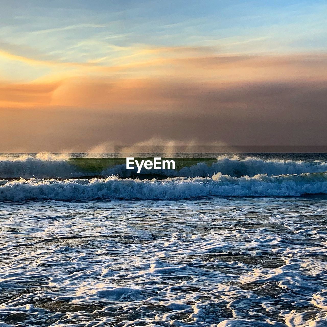 VIEW OF SEA AGAINST SKY DURING SUNSET