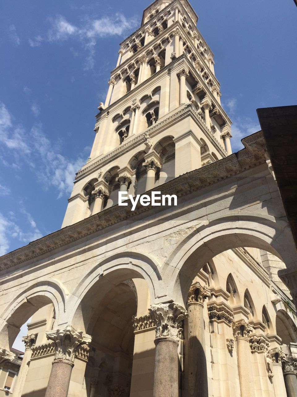 LOW ANGLE VIEW OF A CHURCH