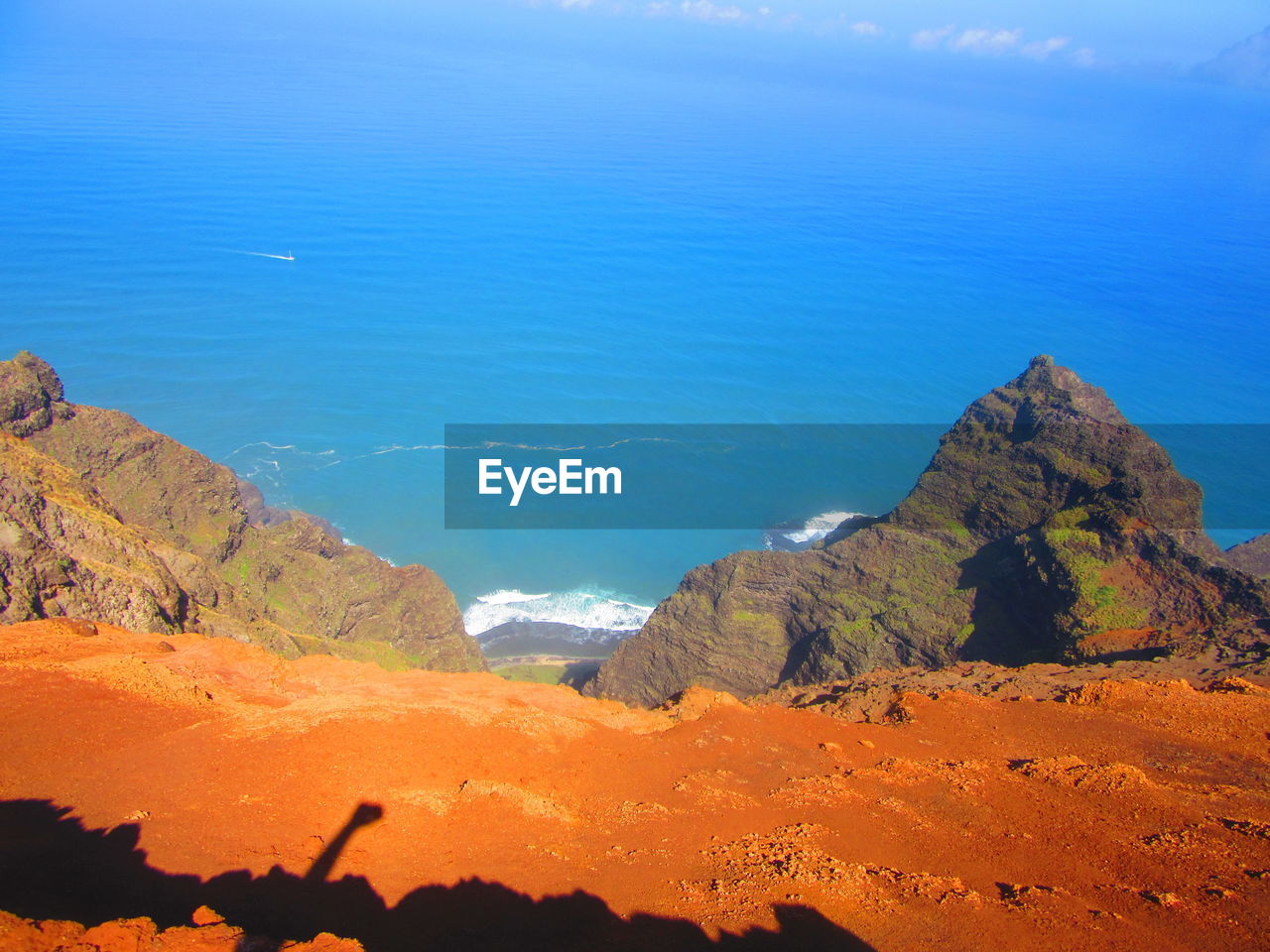 SCENIC VIEW OF BEACH