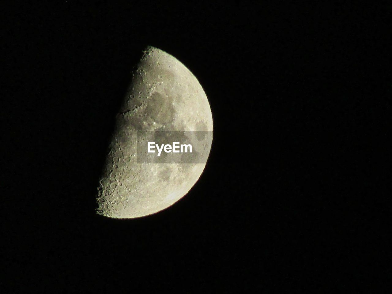 LOW ANGLE VIEW OF MOON AGAINST SKY