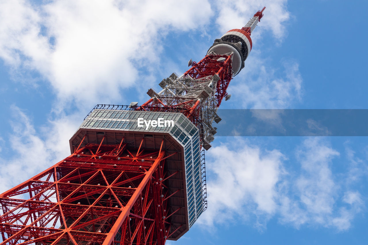 Tokyo tower view against the cloudy sky.