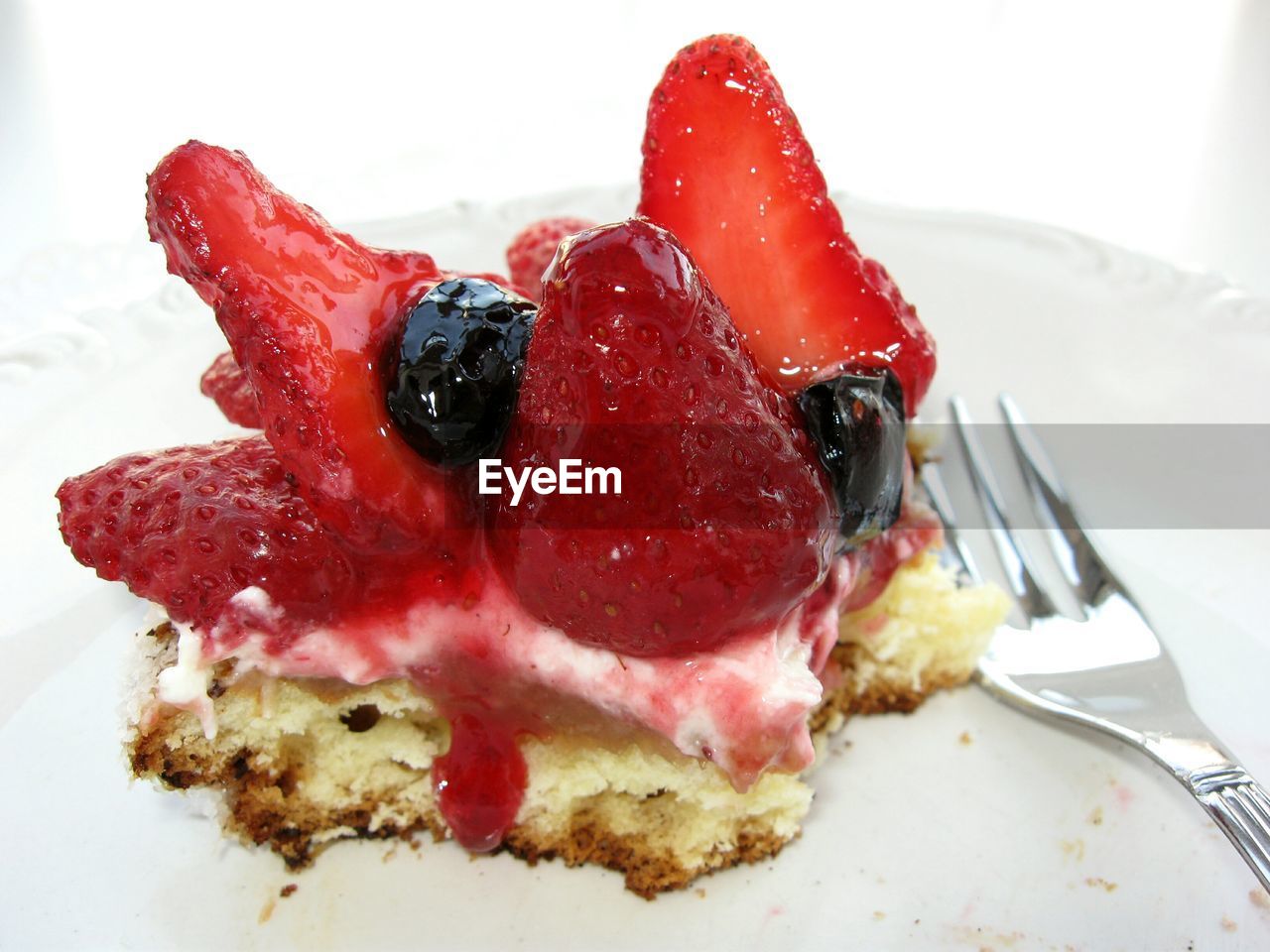 Close-up of sponge cake in plate