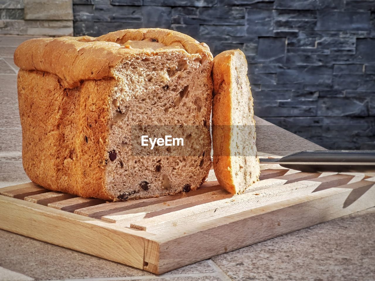 Close-up of bread on cutting board