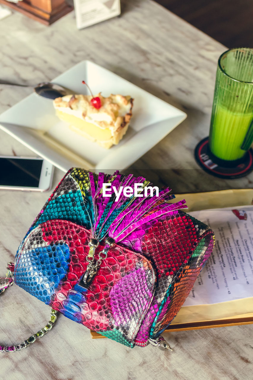 HIGH ANGLE VIEW OF VARIOUS FOOD ON TABLE