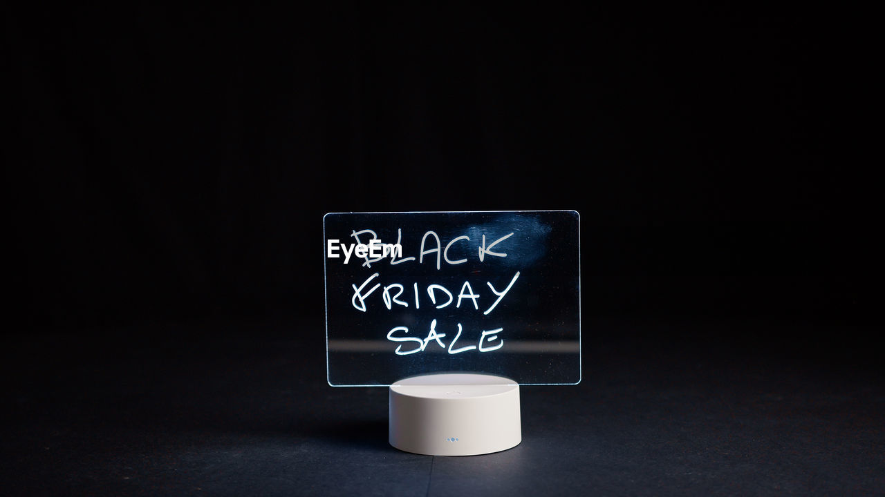 Black fridaylight sign