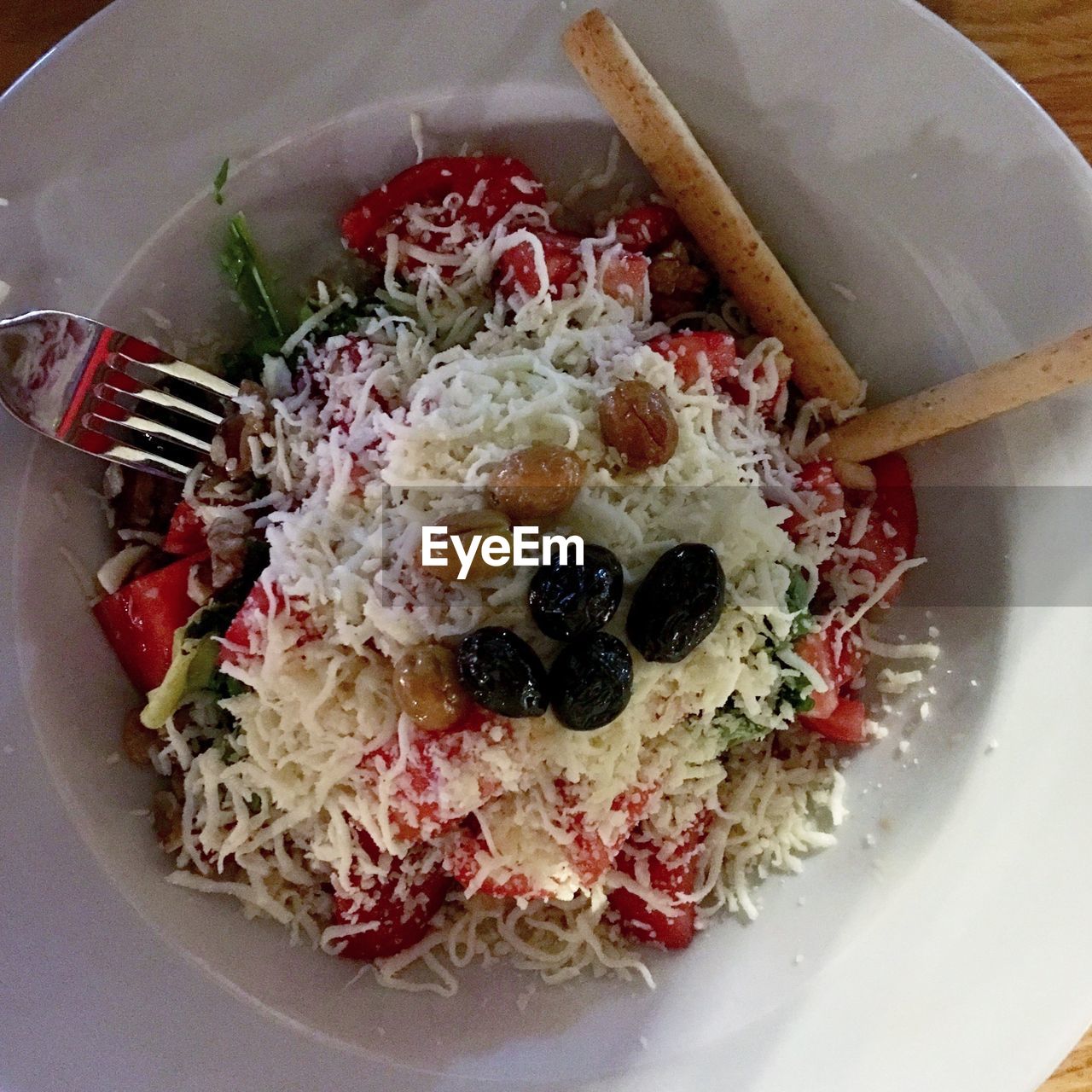 DIRECTLY ABOVE SHOT OF BREAKFAST SERVED ON PLATE