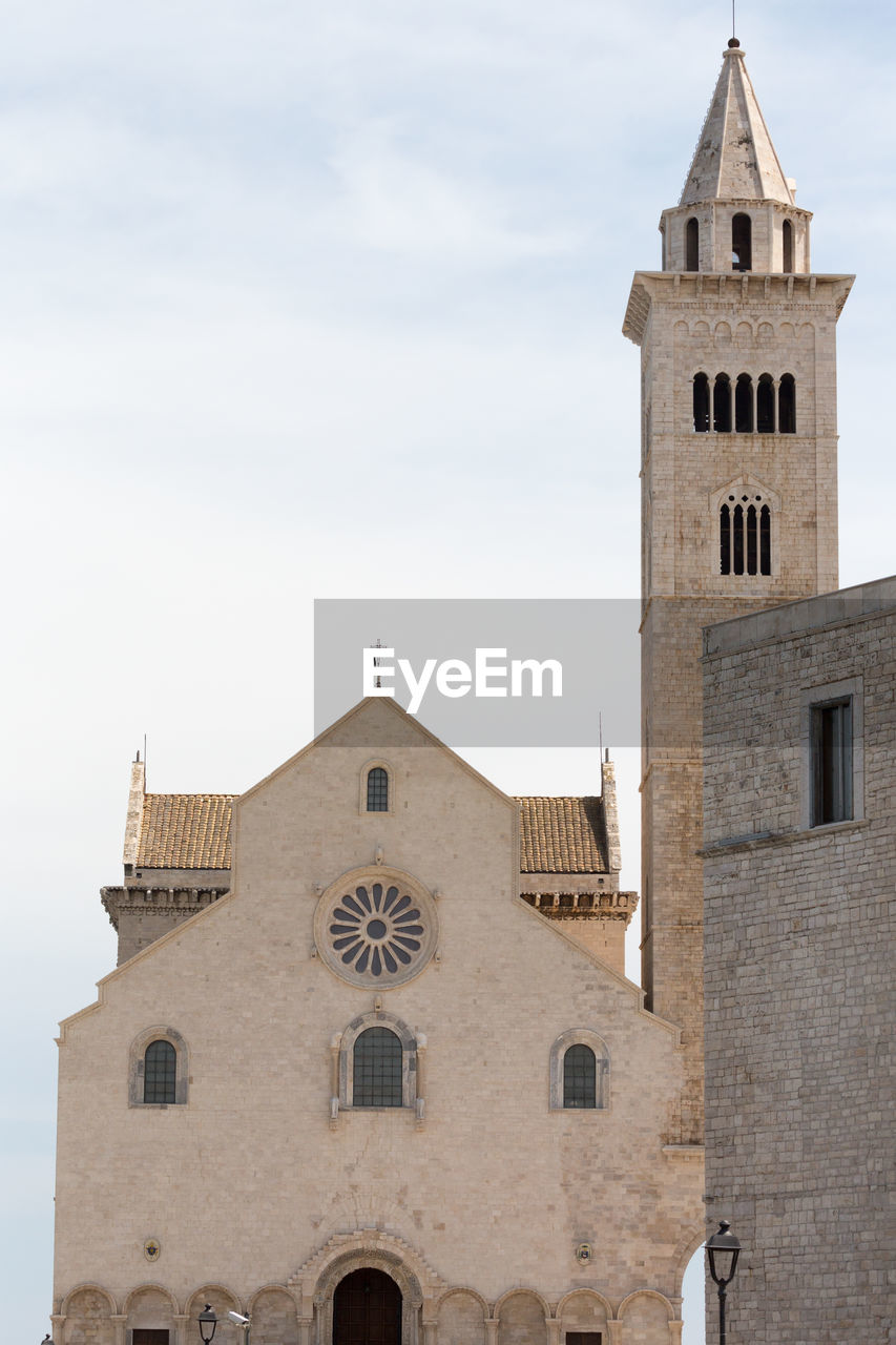 LOW ANGLE VIEW OF CHURCH AGAINST SKY