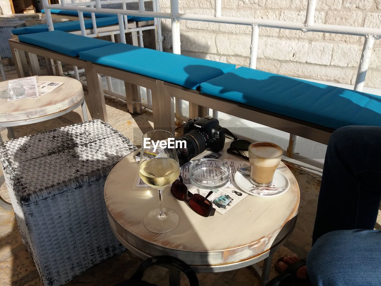 HIGH ANGLE VIEW OF COFFEE ON TABLE AT RESTAURANT