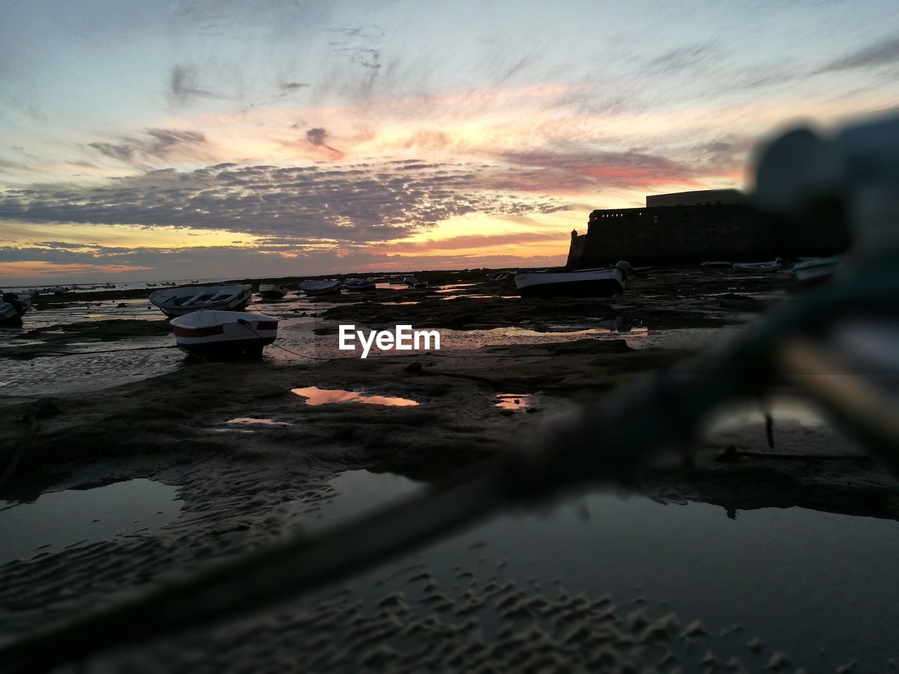 SEA AGAINST SKY DURING SUNSET