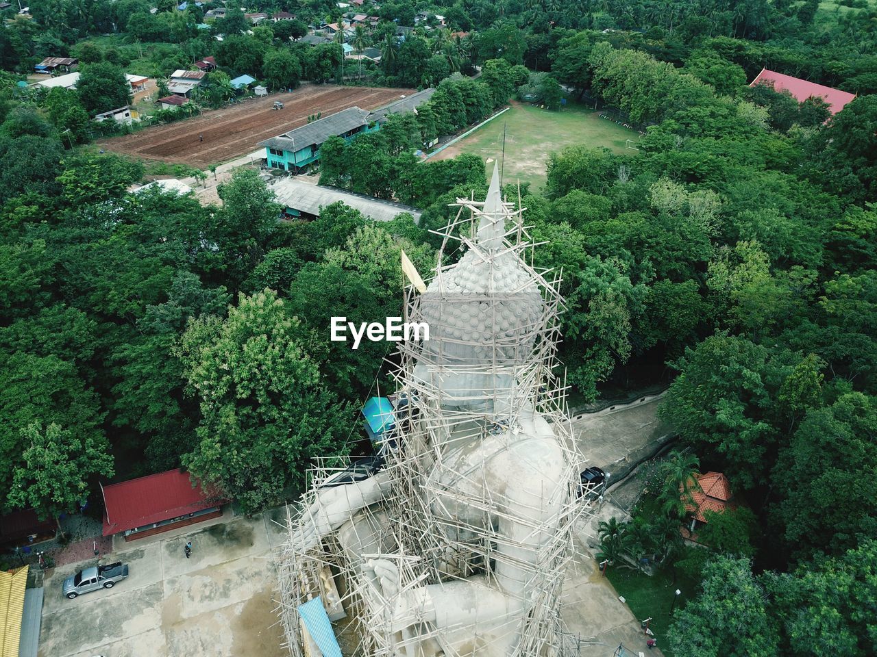 HIGH ANGLE VIEW OF A BUILDING