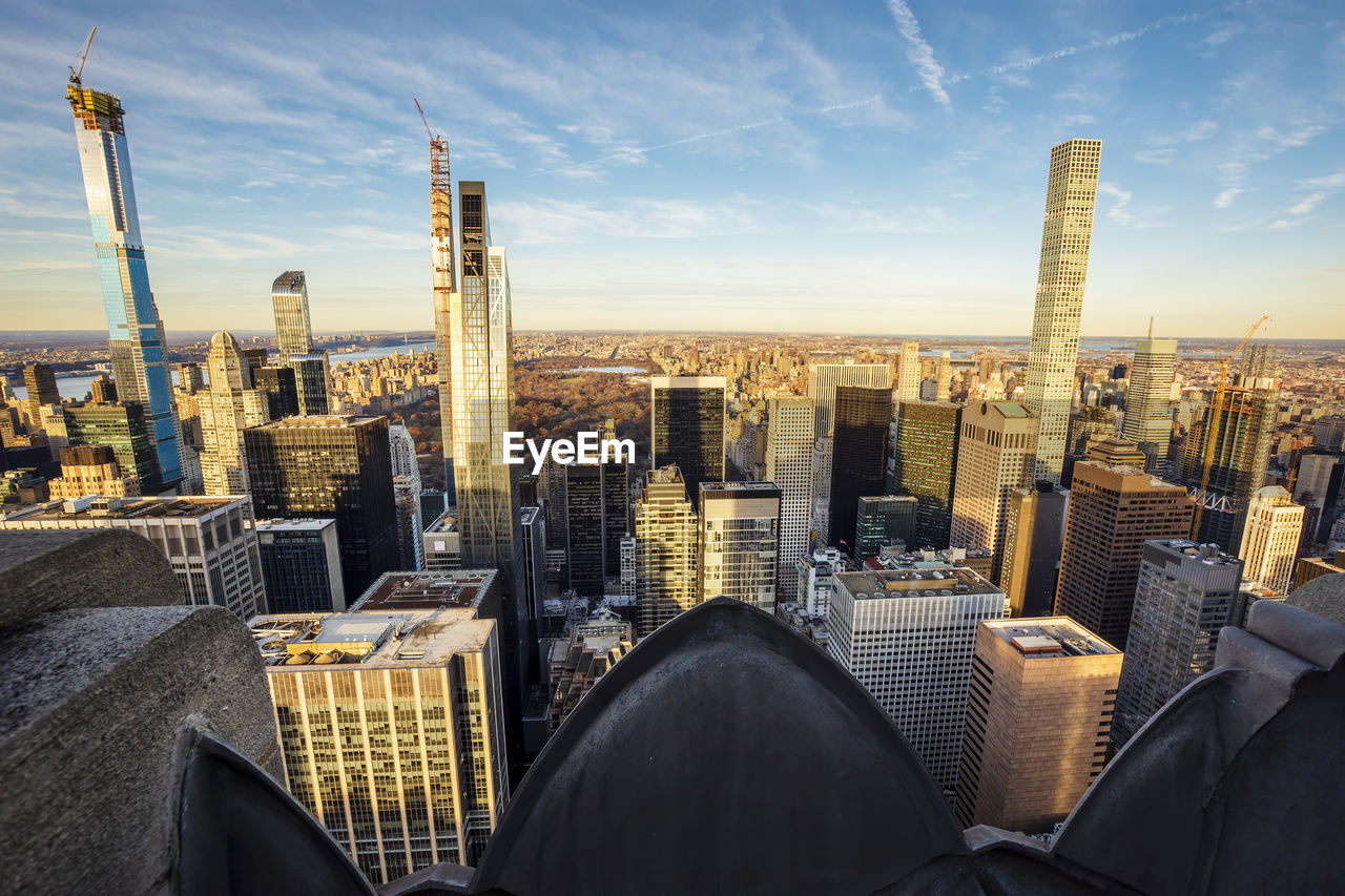 PANORAMIC VIEW OF BUILDINGS AGAINST SKY