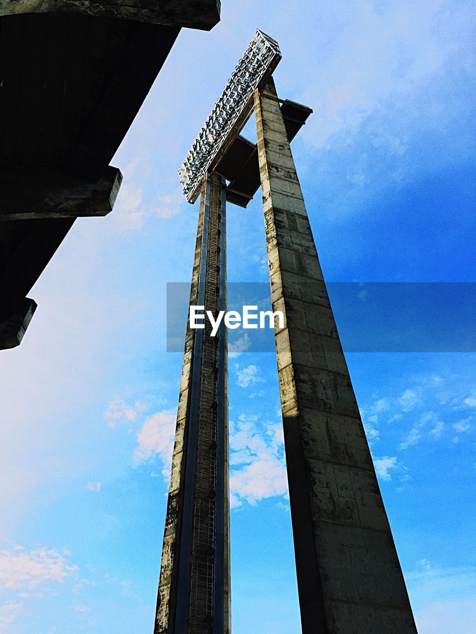 LOW ANGLE VIEW OF TOWER AGAINST SKY