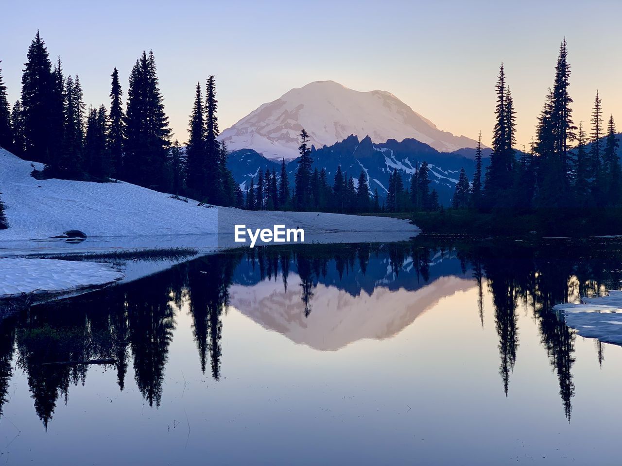 Mt. rainier from tipsoo lake