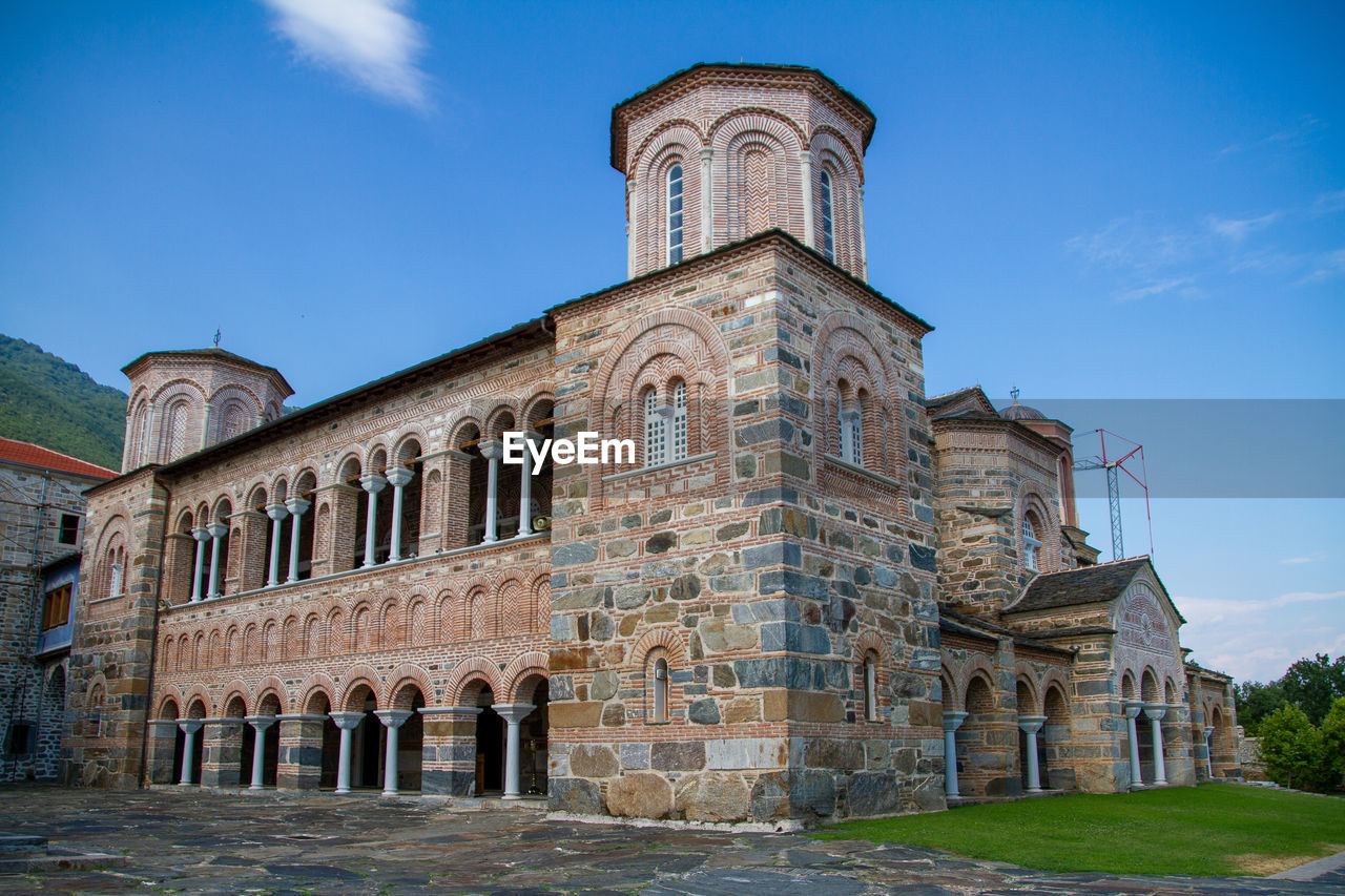 LOW ANGLE VIEW OF A BUILDING